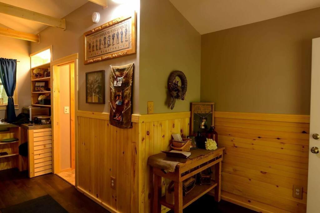 Foxtail Orchards - The Fox Den Villa Tazewell Екстериор снимка